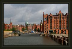 Kaispeicher B mit Magdeburger Brücke