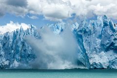 Kalbender Perito-Moreno-Gletscher