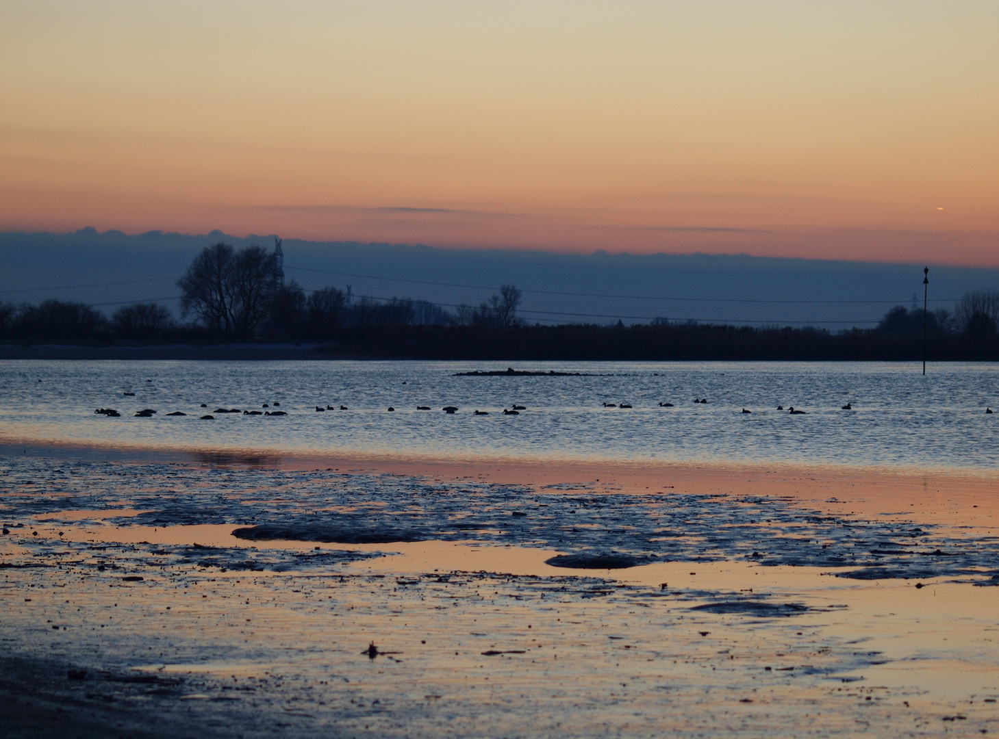 Kalter Abend an der Weser...