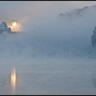 kalter nebel an der mauer