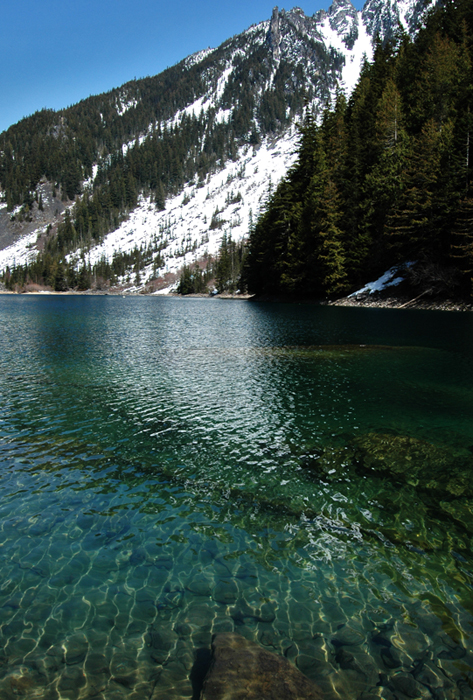 kaltes klares Wasser