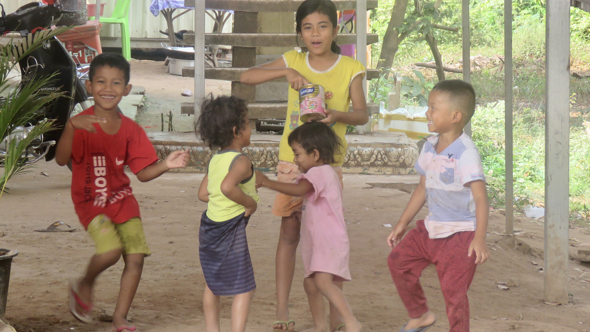 Kambodscha (2019), Koh Dach Kids