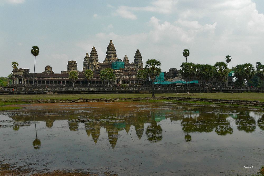 Kambodscha - Angkor - Tempelanlage am See - 2011