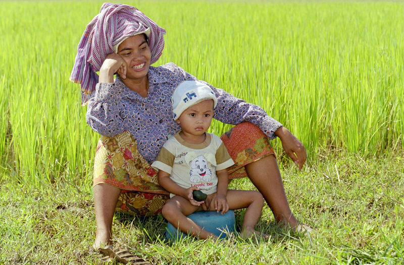 Kambodschanische Mutter mit ihrem Kind