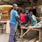 Kamerun_Handwerker im Freien