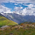 Kammweg mit Hütte