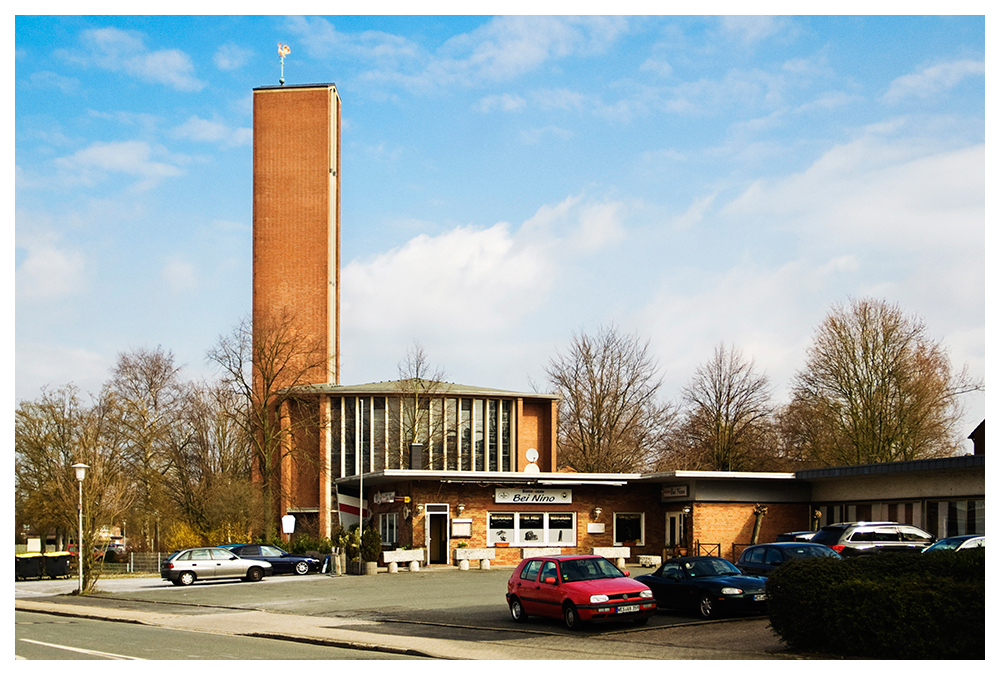 Kamp-Lintfort, Kath. Kirche St. Barbara, Mittelstr.