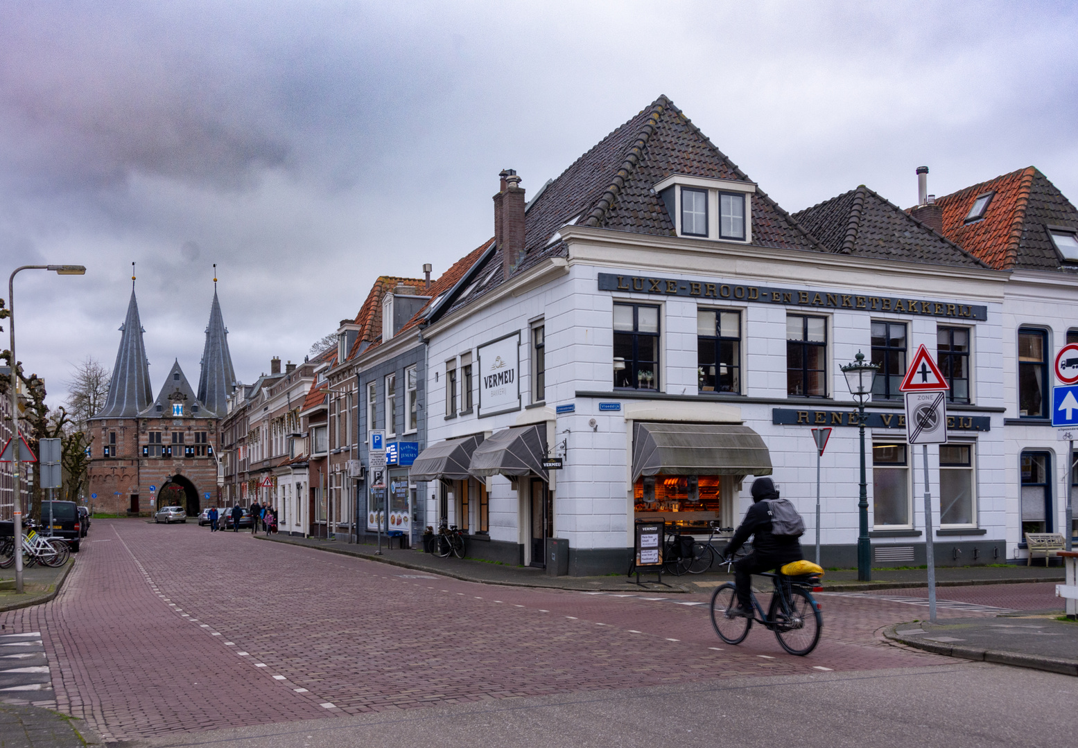 Kampen - Cellebroedersstraat - Vloeddijk - Cellebroederspoort