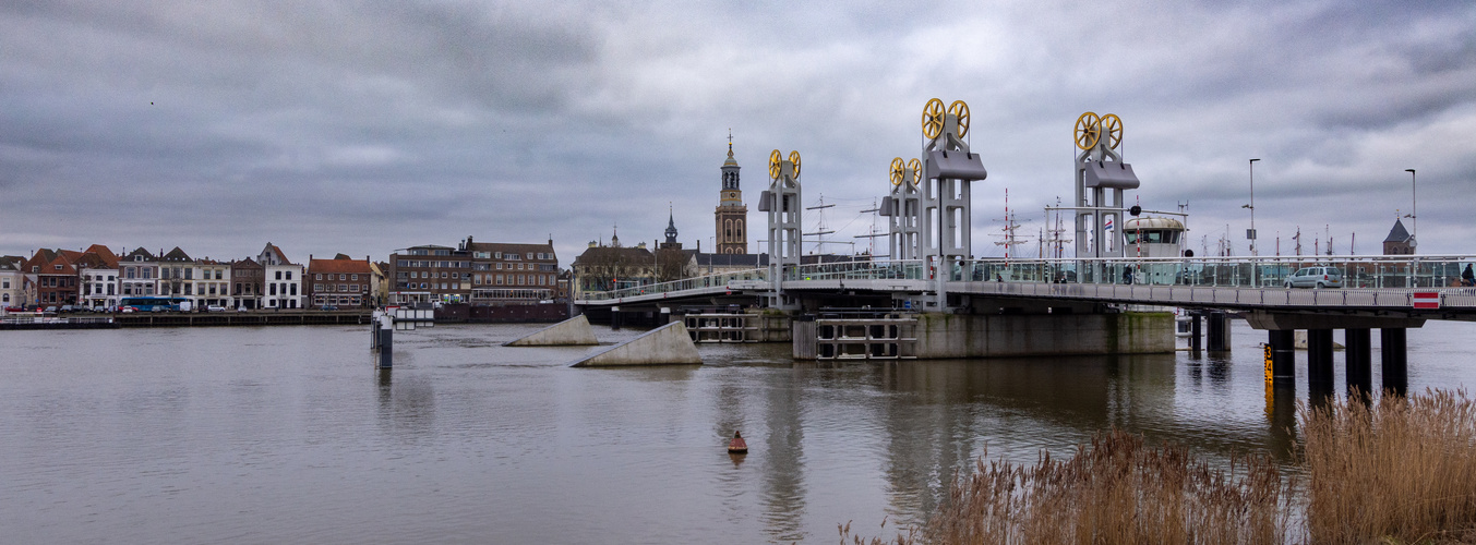 Kampen - Ijssel River - Ijsselbrug/Stadsbrug - 01