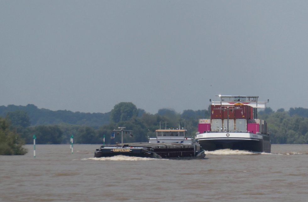 KAMPERZAND & IVERNIA
