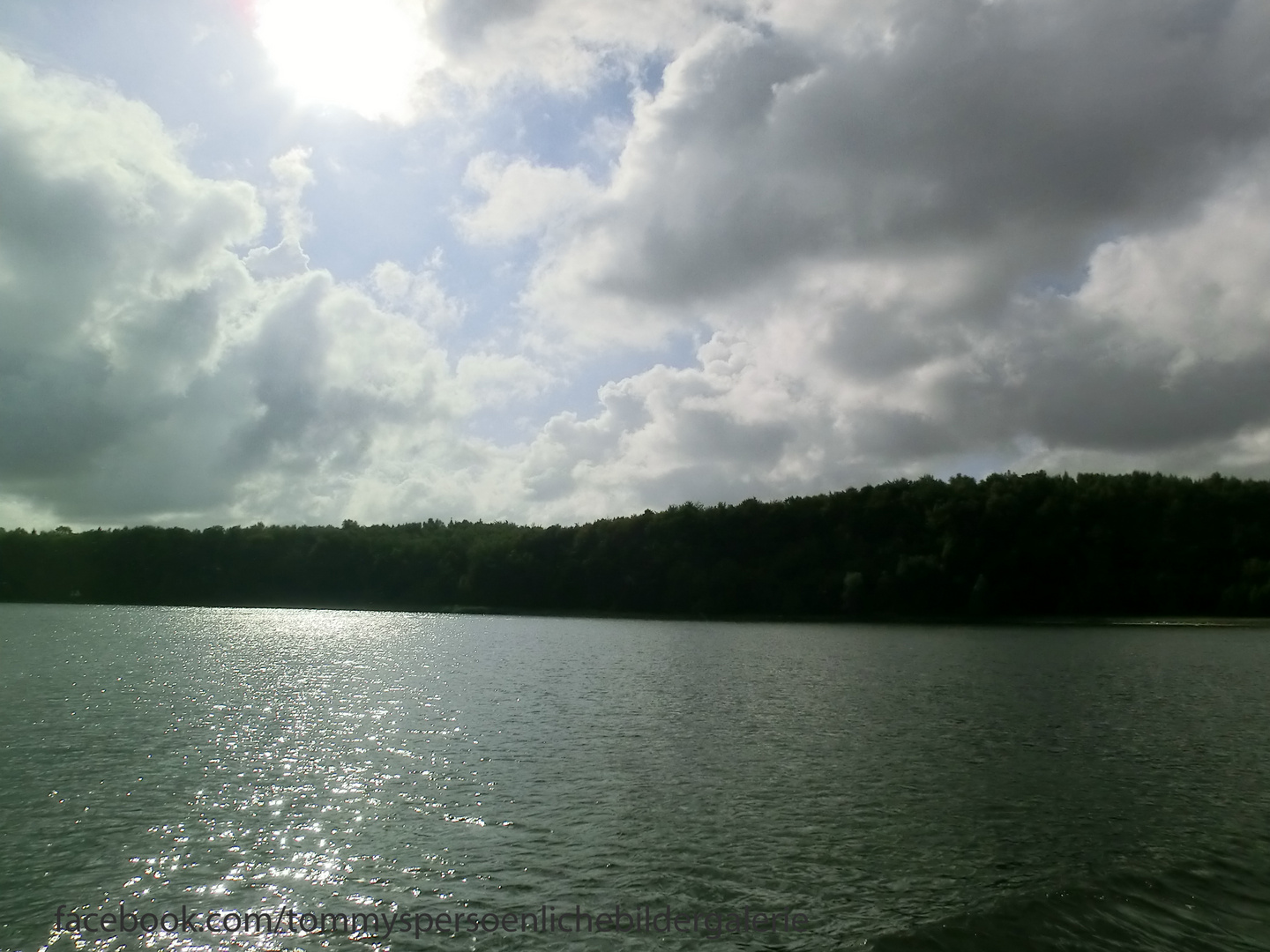 Kampf Wolken gegen Sonne Teil 1