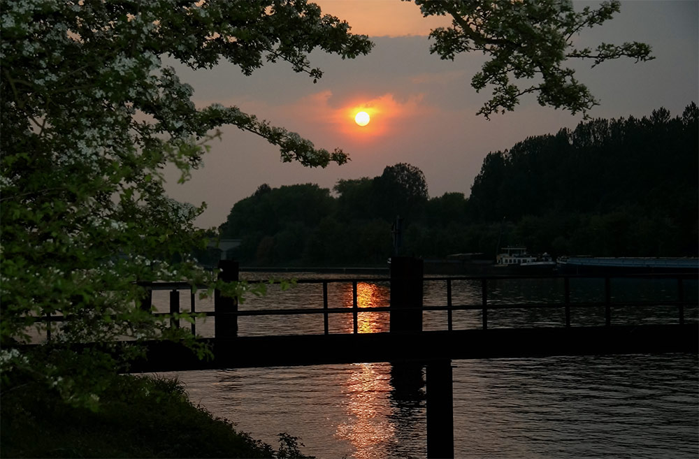 Kanal am Abend