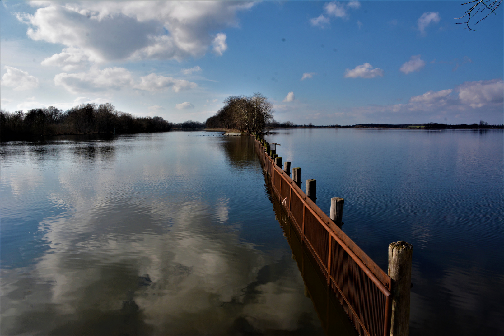 Kanal am See