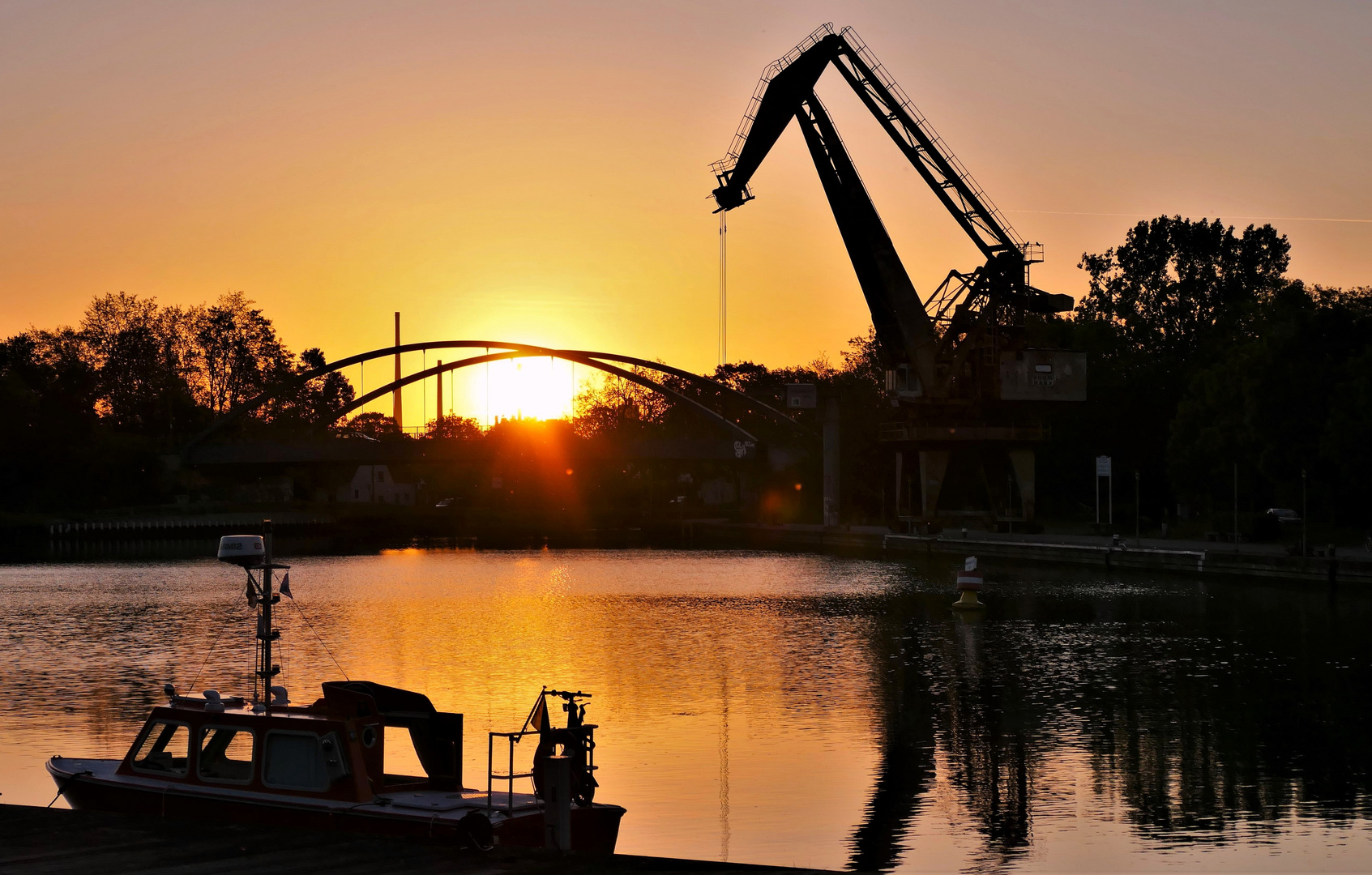 Kanal Hafen Abends...