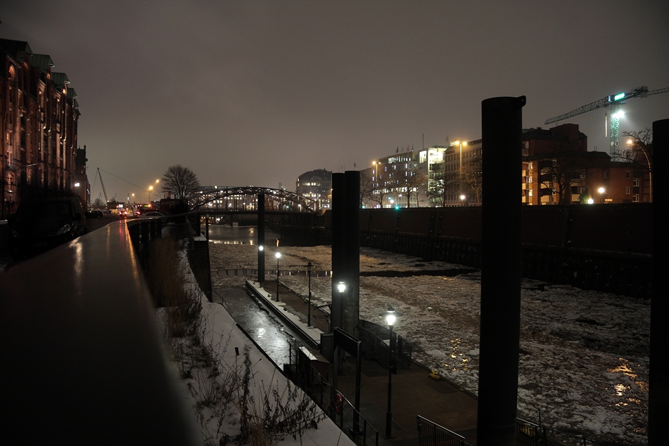 Kanal im Winter