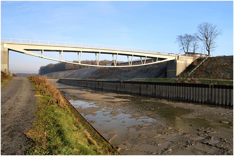 Kanal ohne Wasser