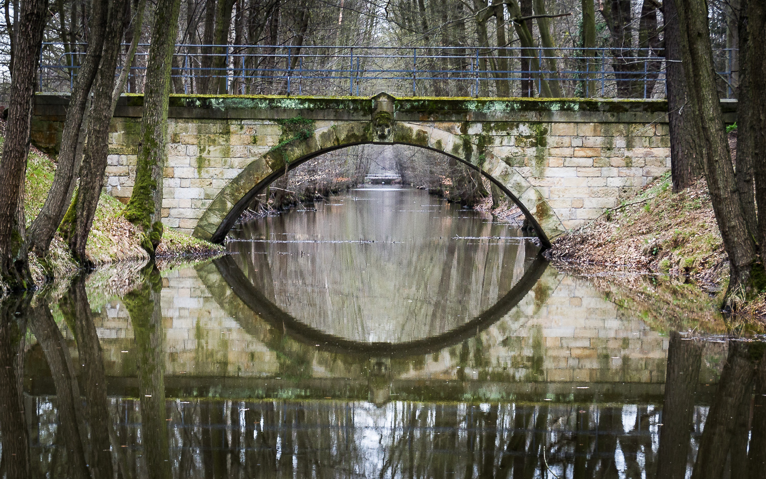 Kanalbrücke