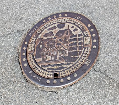 Kanaldeckel in Bergen