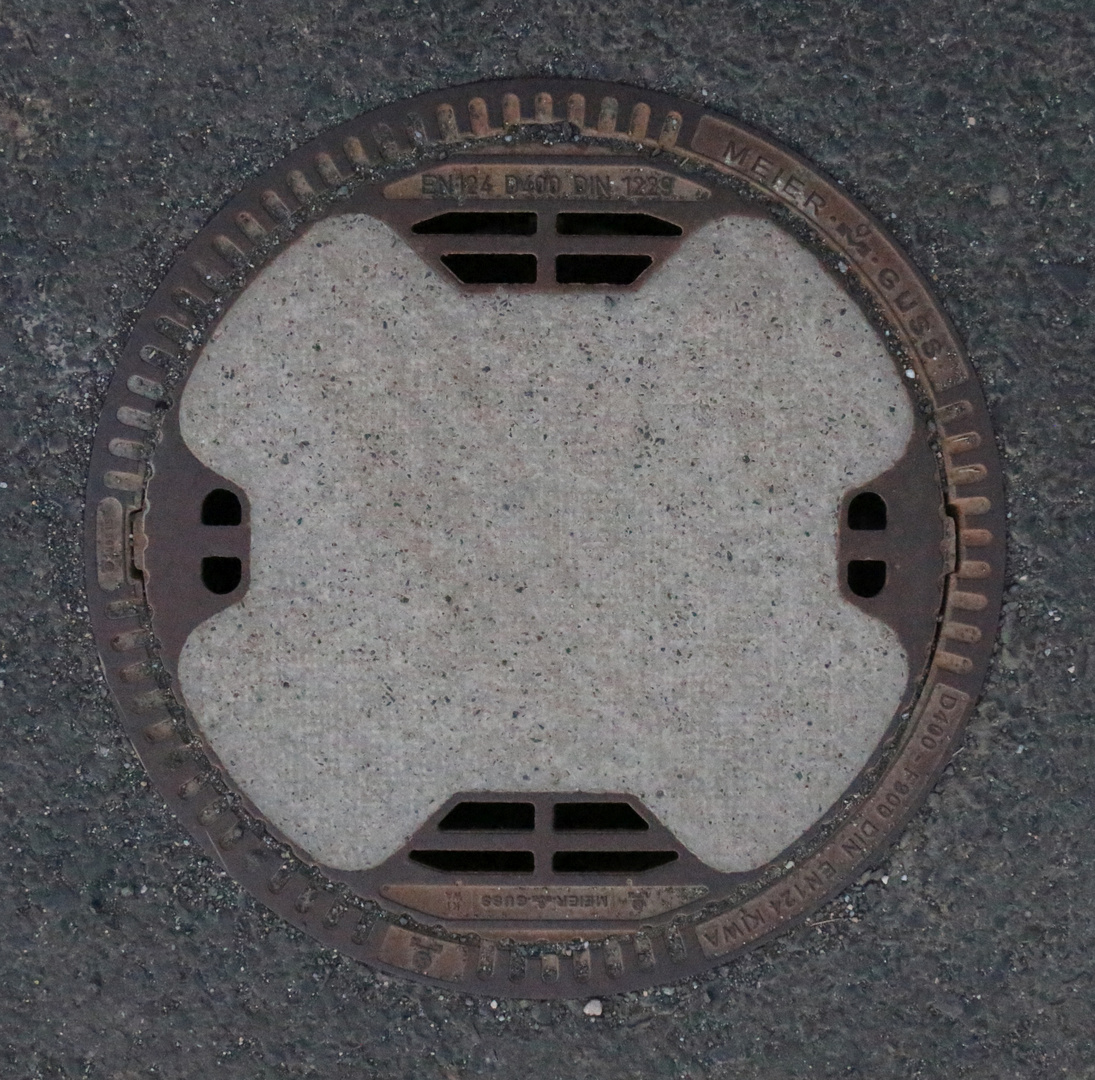 Kanaldeckel Limburg Foto & Bild | fotos, world, europa ...