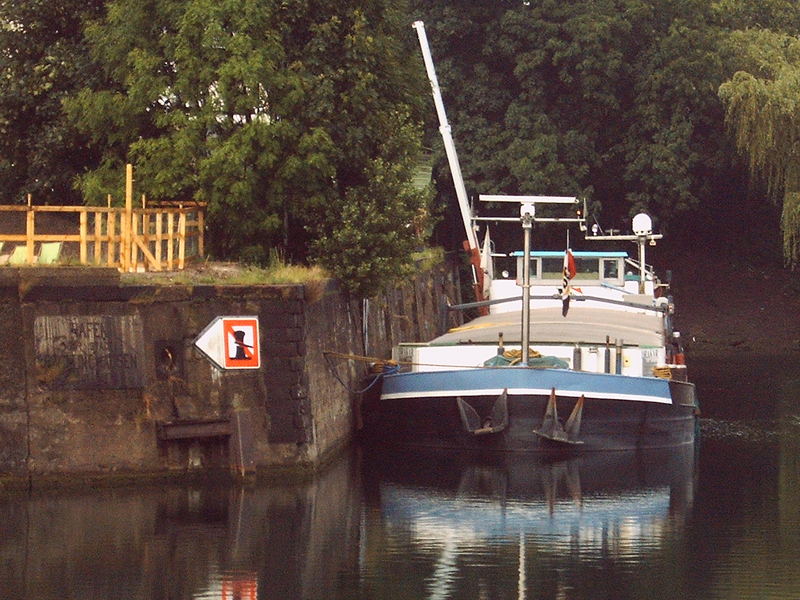 Kanalhafen im Pott