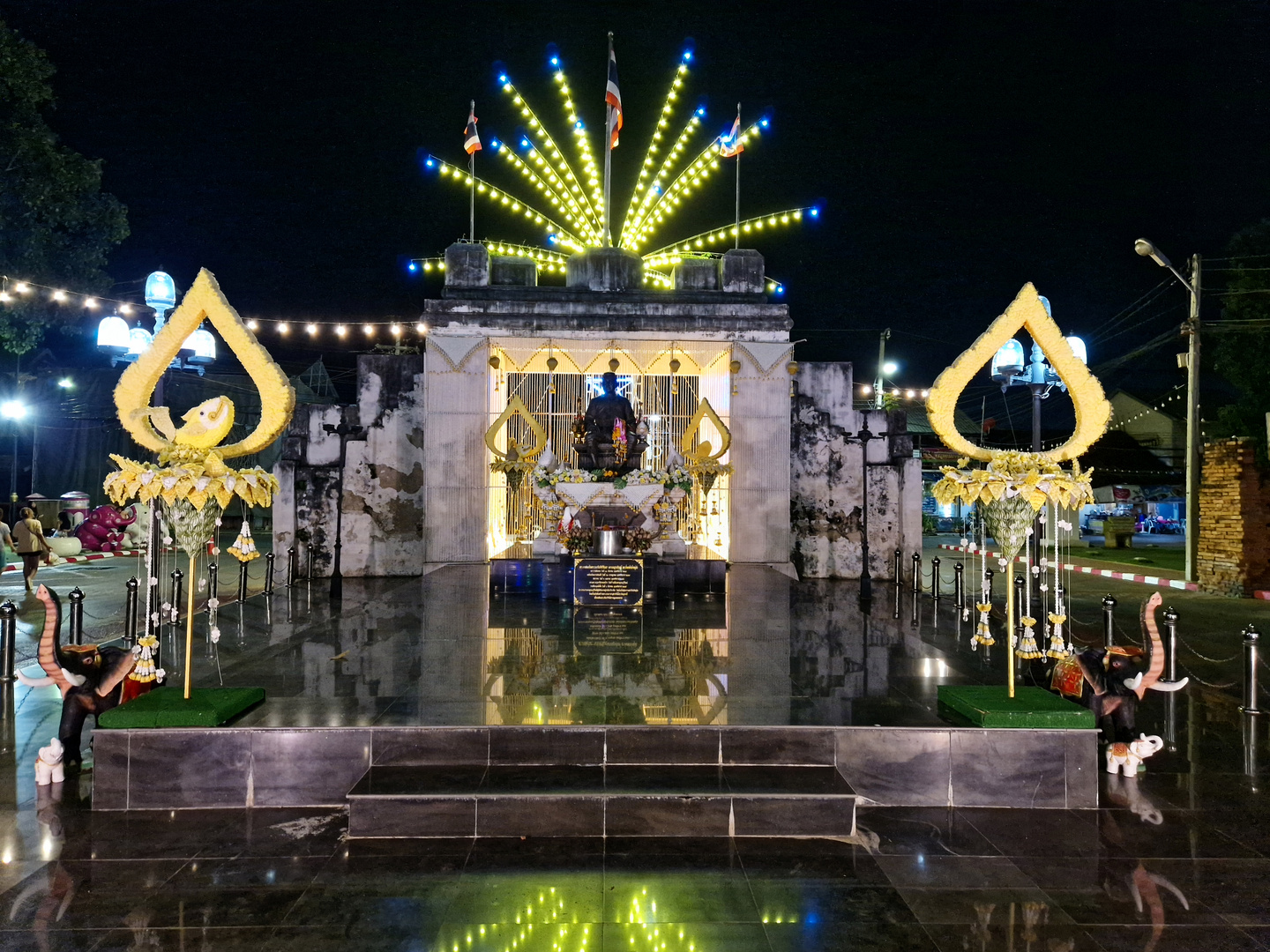 Kanchanaburi - King Rama III Denkmal