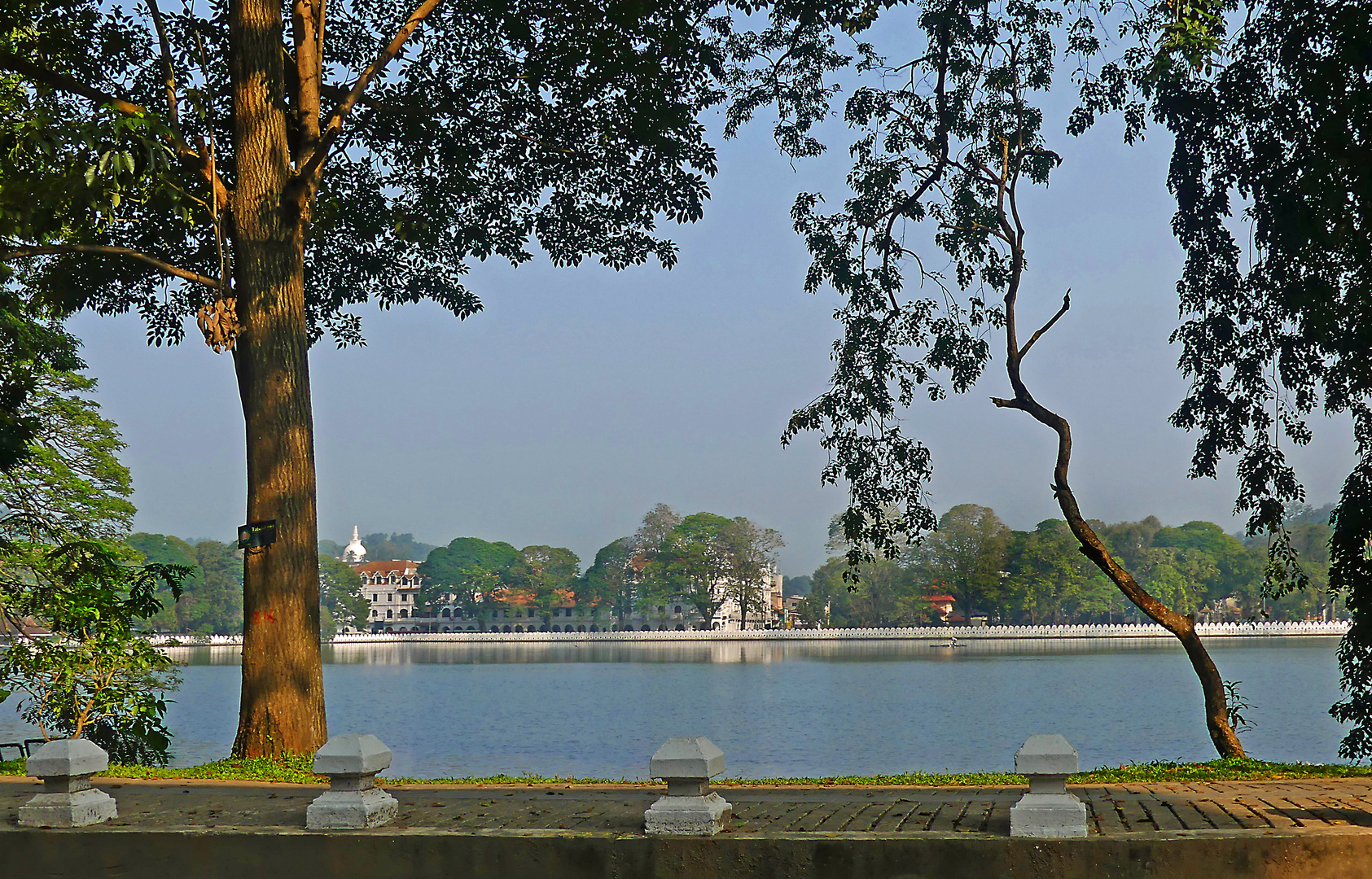 Kandy Lake