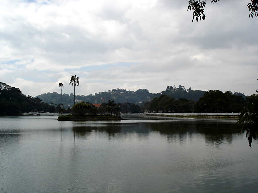 Kandy Lake