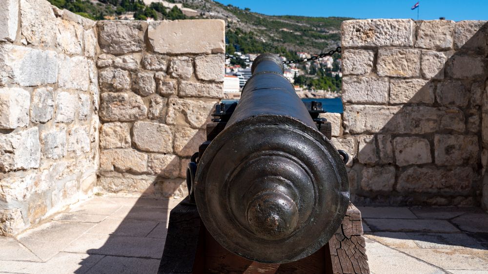 Kanone auf der Stadtmauer