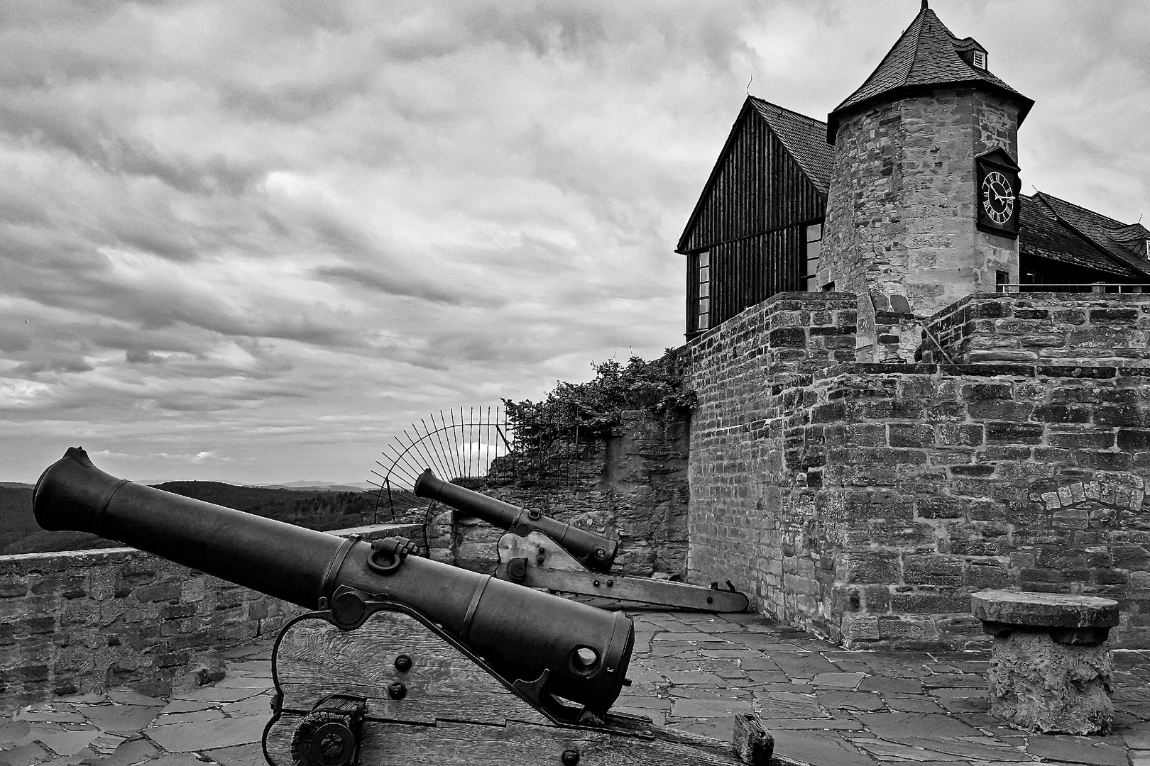 Kanonen im Schloss Waldeck