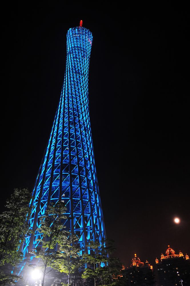 Kanton Tower in blau