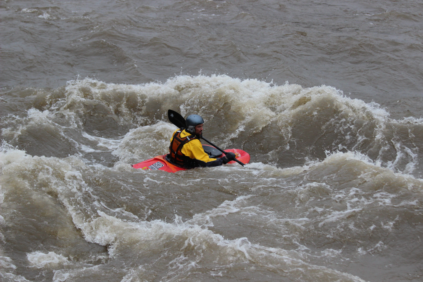 Kanu im Hochwasser 2