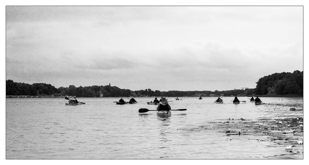 Kanufahrer auf dem Mirower See