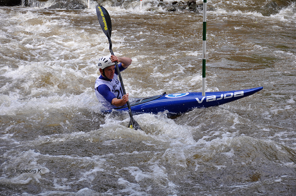 Kanuslalom der Jugend auf der Erft in Neuss - 2