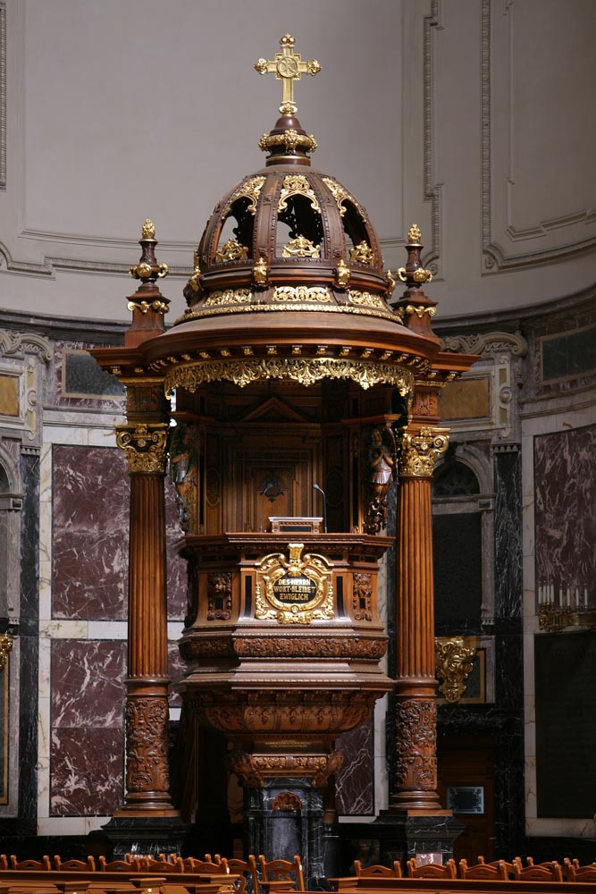 Kanzel im Berliner Dom