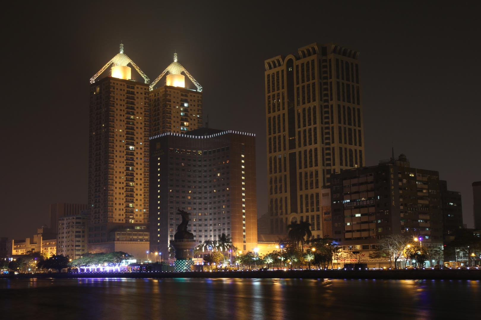 Kaohsiung,Love River