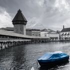 Kapellbrücke Luzern mit Boot