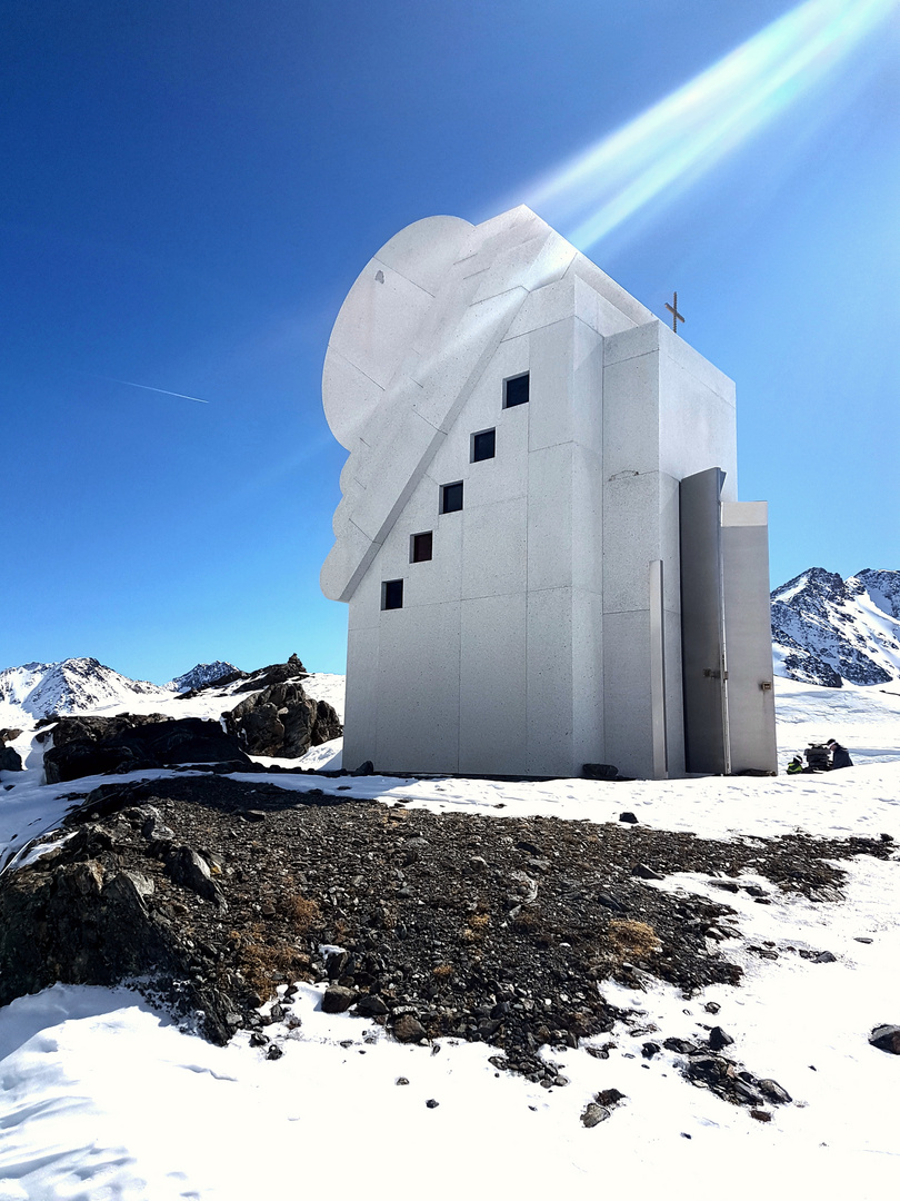 Kapelle am Gletscher