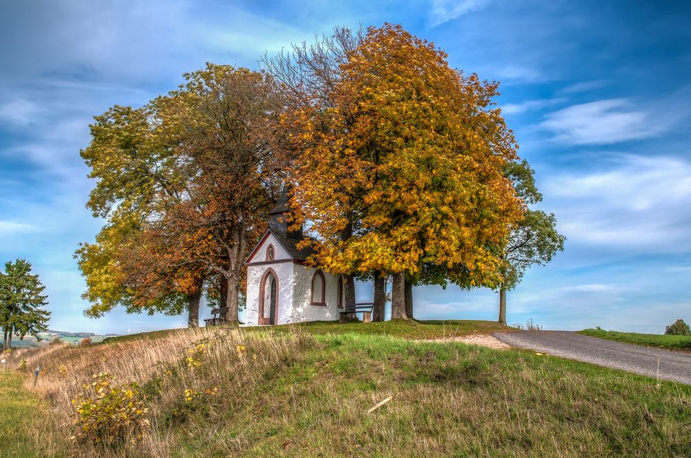 Kapelle am Wegesrand !