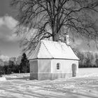 Kapelle am Wintermorgen