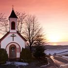 Kapelle bei Gstaudach im Abendrot