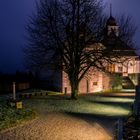 Kapelle bei Nacht