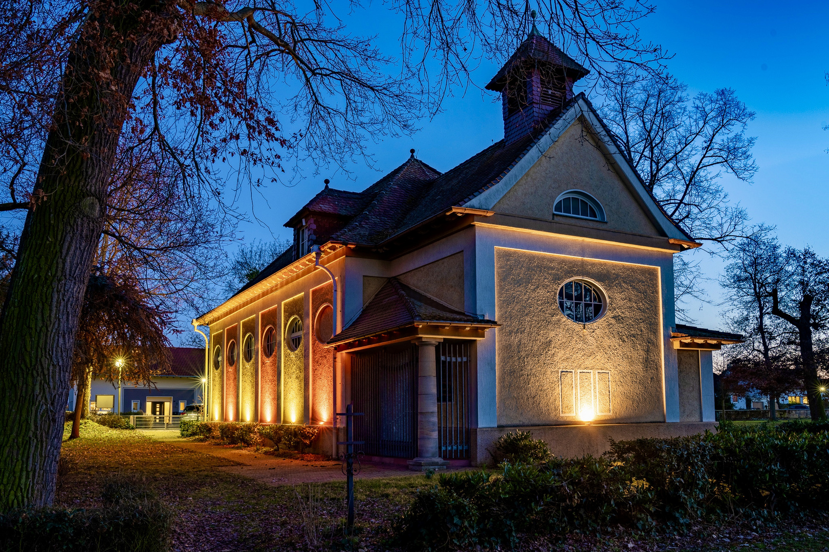 Kapelle bei Nacht