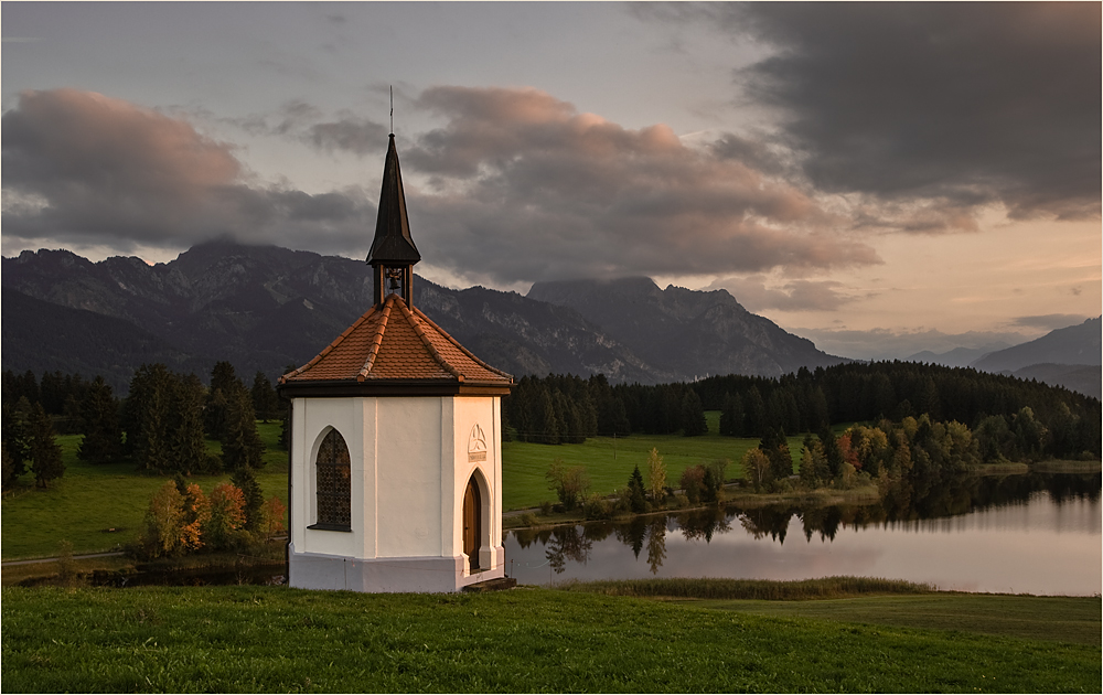 kapelle im abendlicht...