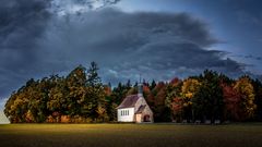 Kapelle im Abendlicht