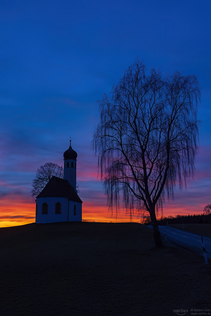 Kapelle im Abendrot