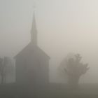 Kapelle im Morgengrauen