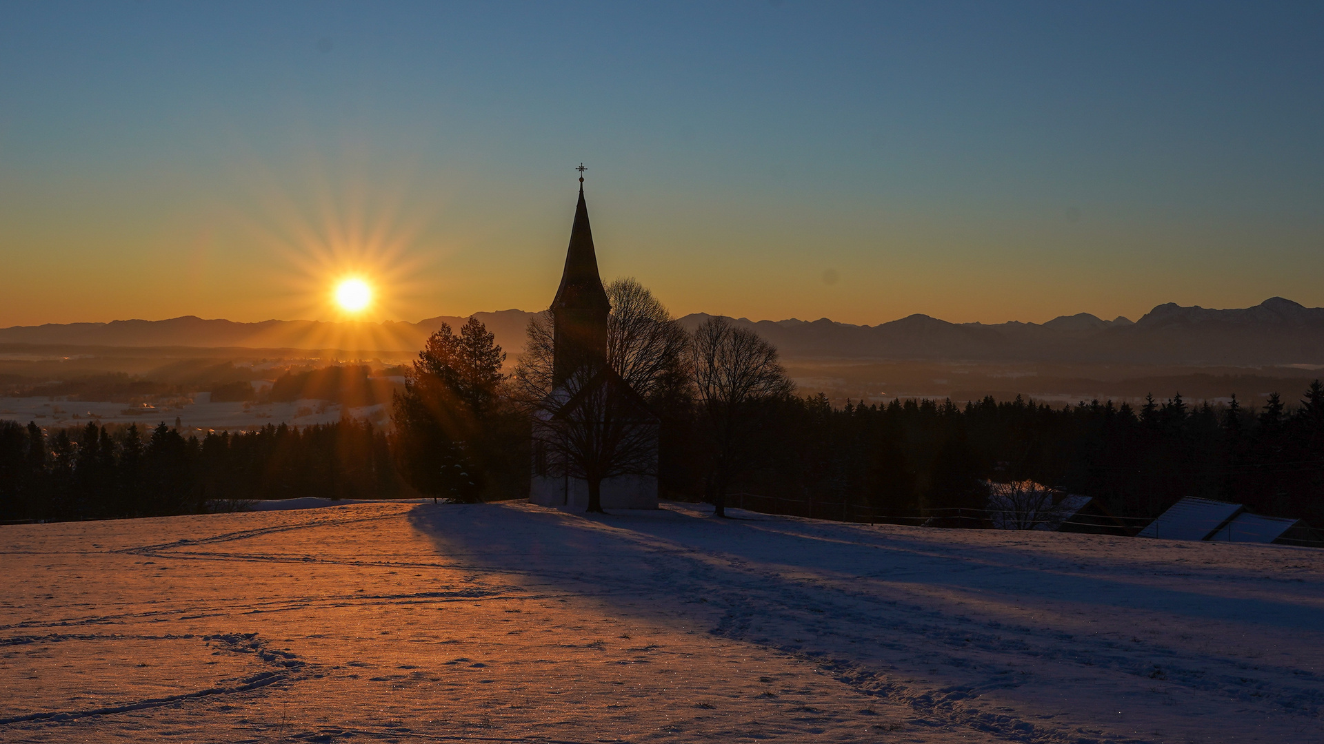 Kapelle im Oberland bei -17 Grad 