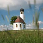 Kapelle im Sonnenlicht