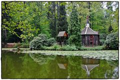 Kapelle im Teich