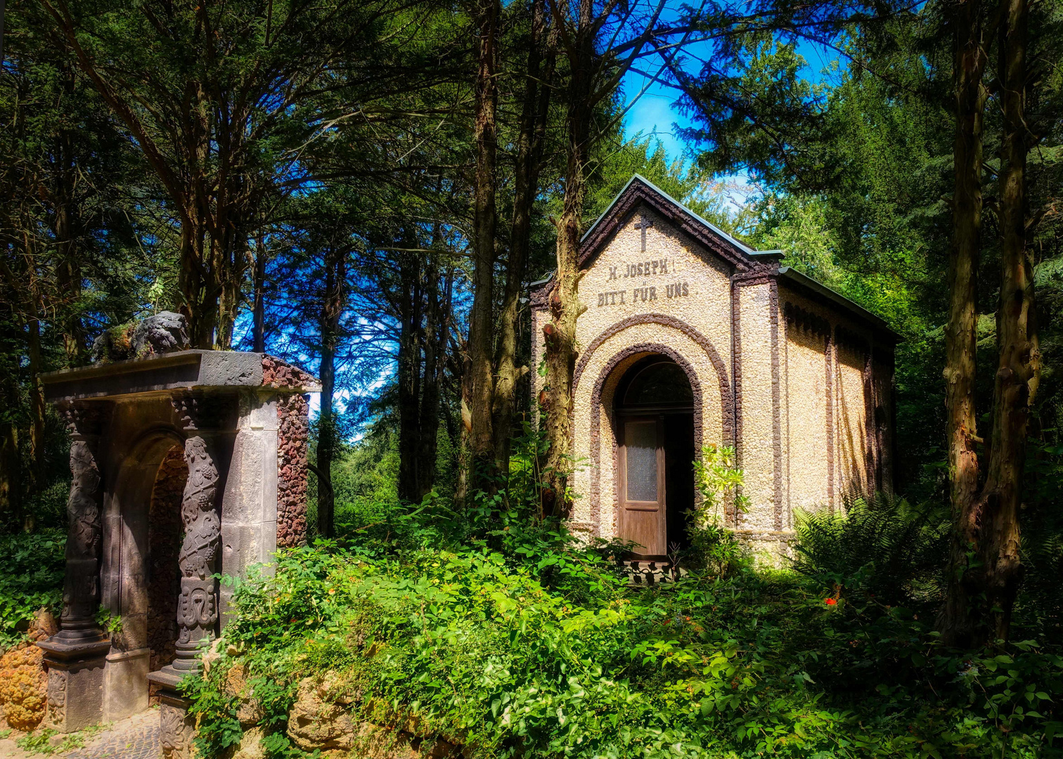 Kapelle im Wald